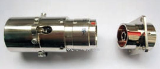 YF52ϵ�е�ŷ���(����)Բ�ε�������